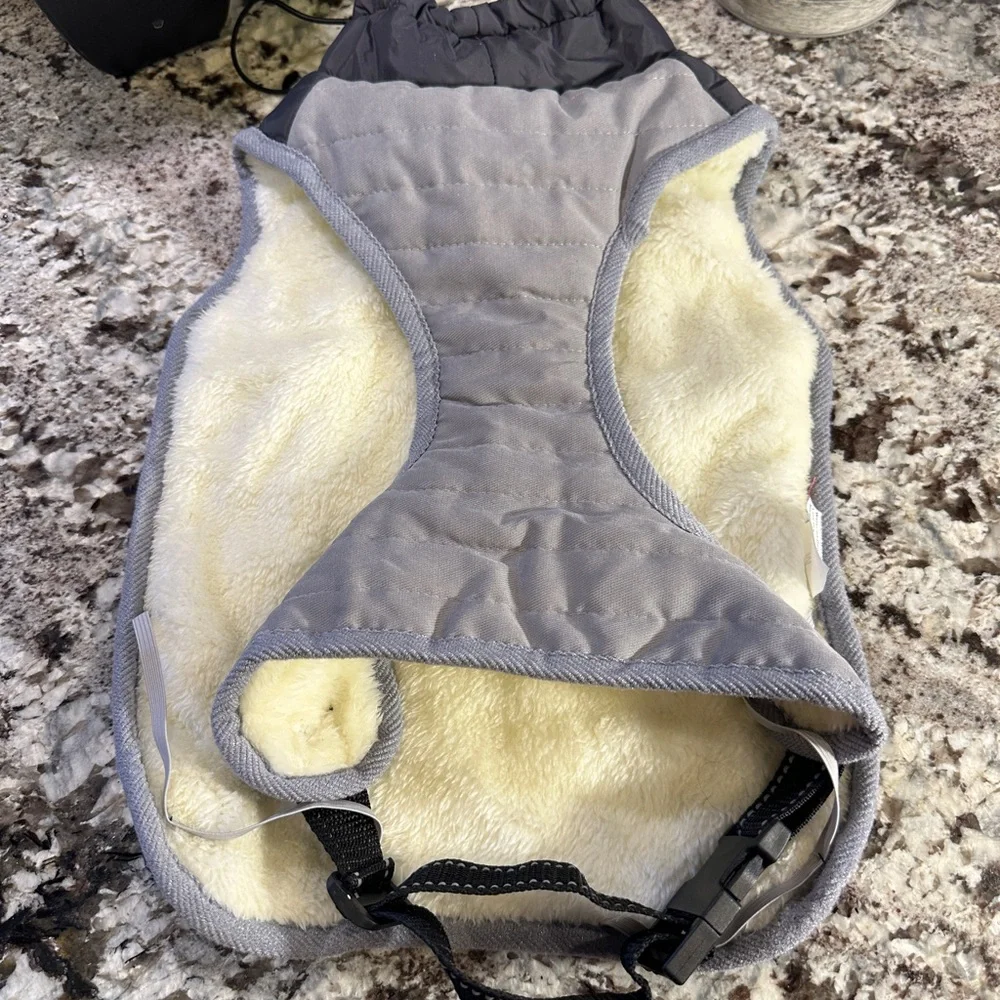 Dog Coat NWOT‎ Size Medium
